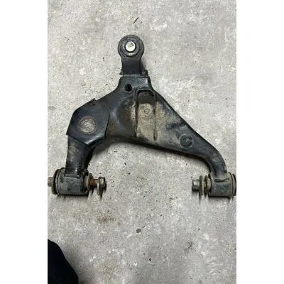 Toyota Hilux 2021-2025 Model 2GD Çıkma 4x4 Ön Alt Tabla