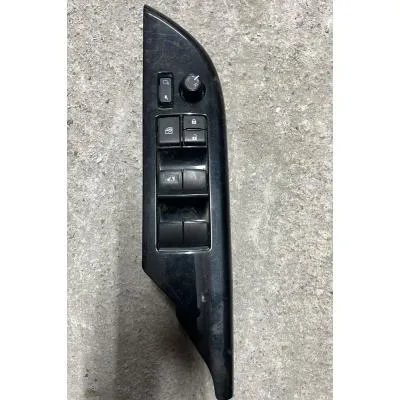 Toyota Hilux 2018-2025 Model Çıkma Orjinal Sol Dörtlü Cam Düğmesi