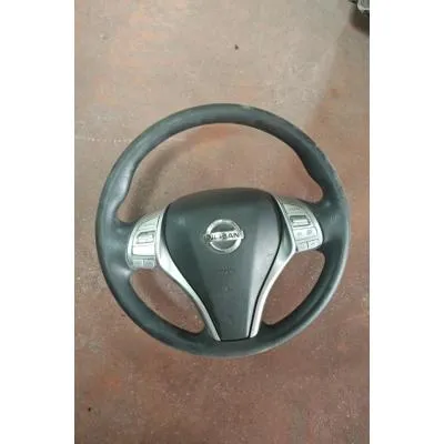 Nissan Navara 2016-2023 Model Çıkma Orjinal Direksiyon Airbag