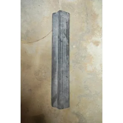 Mitsubishi L200 Euro 6  2016-2019  Çıkma Orjinal Ön Kapı Eşik Bakaliti