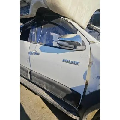 Toyota Hilux 2013-2015 Model Çıkma Orjinal Arka  Kapı