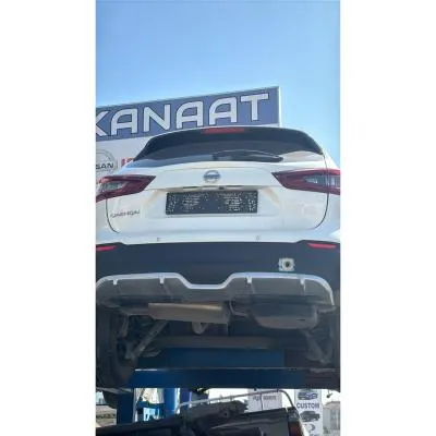 Nissan Qashqai J11 2014-2019 Model Çıkma Orjinal Arka Bagaj Kapağı