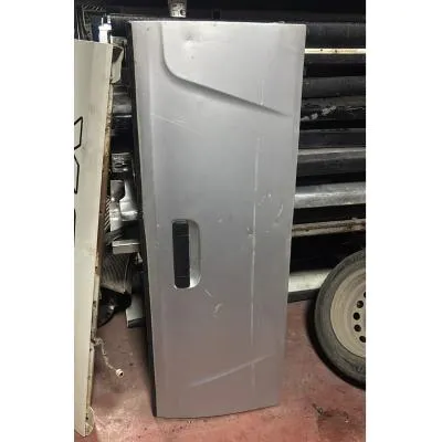 Isuzu D-Max 2012-2018 Model Çıkma Orjinal 4JJ1 Arka Bagaj Kapağı