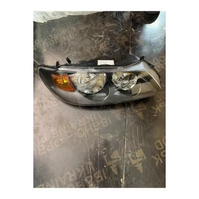 nissan almera sağ far Nissan