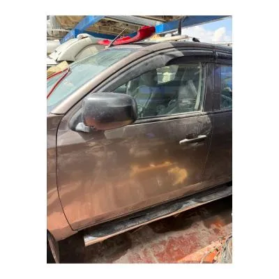 mitsubishi l200 sol ön kapı 