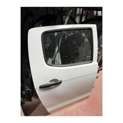 ısuzu dmax sağ arka kapı