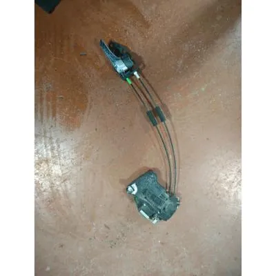 Toyota hilux çıkmaorjinal 2023 arka kapı kilidi