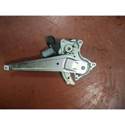 Toyota hilux çıkma orjinal 2023 model arka cam krikosu