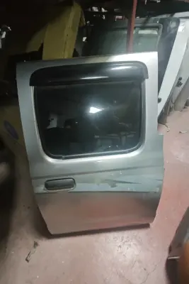 Nissan Skystar Çıkma Orjinal 2003-2012 Model Sağ Arka Kapı