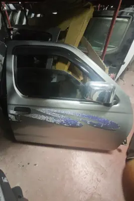 Nissan Skystar Çıkma Orjinal 2003-2012 Model Sağ Ön Kapı