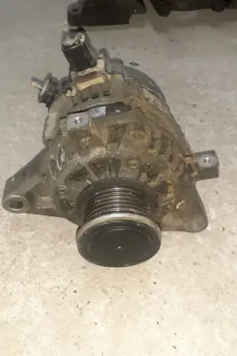 Toyota Hilux çıkma Orjinal 2GD Motor 2015-2023 Model Şarz Dinamosu Toyota