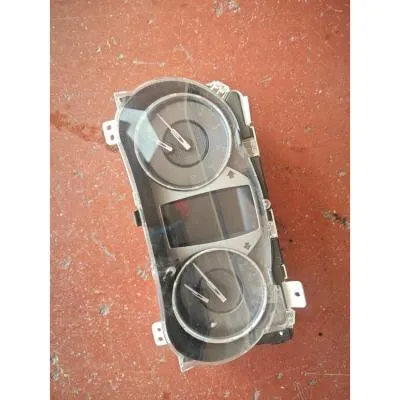 Toyota hilux çıkma orjimal 4x4 manuel vites 2023 model gösterge saati