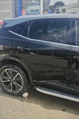 Nissan Qashqai Çıkma Orjinal 2024 Model J12 Kasa Sol Arka Siyah Kapı