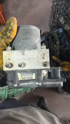 ısuzu dmax euro4 2007-2011 model abs beyni orijinal çıkma