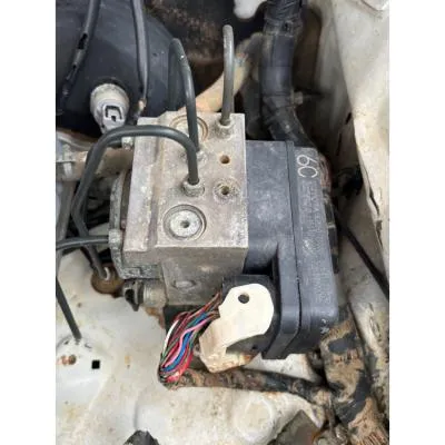 Toyota Hilux Çıkma Orjinal 2012-2018 Model 44510-71030 Abs Beyni
