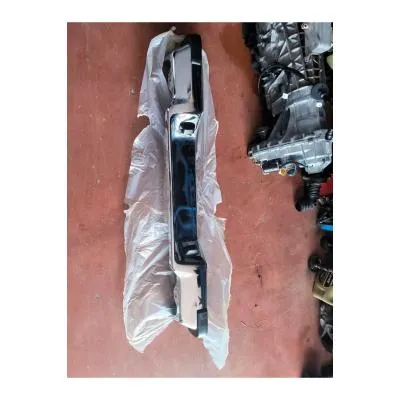 Nissan Pickup 1998 model Yansanayi Yeni Arka Tampon