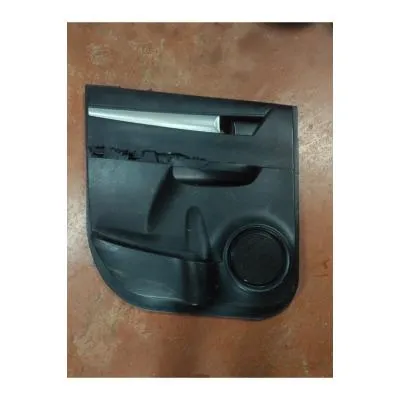 Toyota Hilux 2023 Model  Çıkma orjinal Kapı Döşemesi