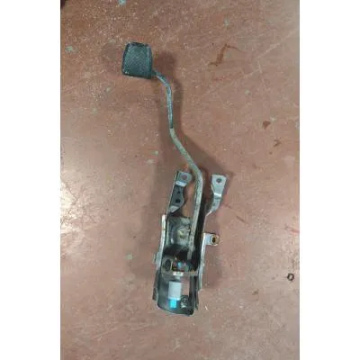 Toyota Hilux 2023 Model  Çıkma orjinal Firen Pedalı