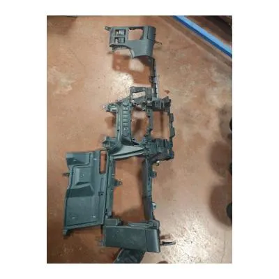 Toyota Hilux 2023 Model  Çıkma orjinal Ön Göğüs