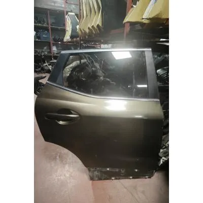 Nissan Qashqai j11 2014-2020 Model Çıkma Orjinal Sağ Arka Kapı
