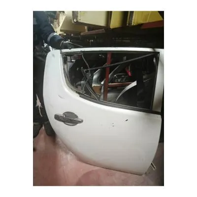 Mitsubishi L200 2007-2015 Model Çıkma Orjinal Sağ Arka kapı