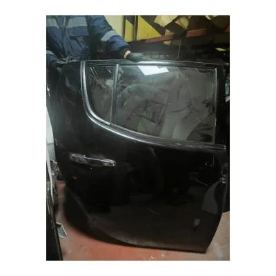 Mitsubishi L200 2007-2015 Model Çıkma Orjinal Sağ Arka kapı