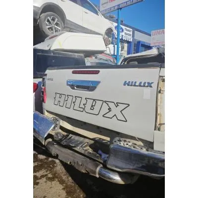 Toyota Hilux 2018 Model Çıkma Orjinal Arka bagaj Kapağı Beyaz