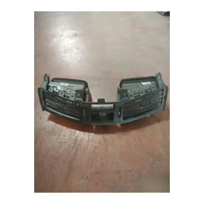 Nissan Navara YS23 Euro 6 2016-2023 Çıkma Orjinal Orta Kalorifer Izgarası