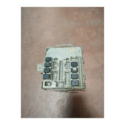 Nissan Navara 2005-2010 Model D40 Kasa Çıkma Orjinal Sigorta Kutusu