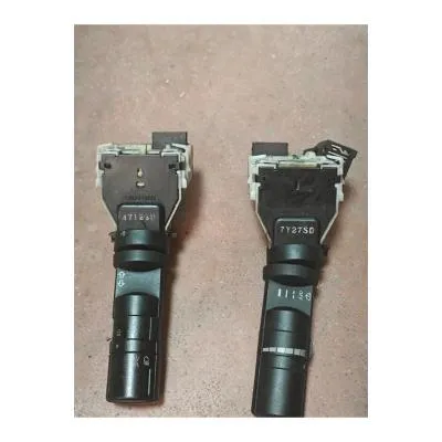 Nissan Navara 2005-2010 Model D40 Kasa Çıkma Orjinal Far Sinyal Kolu