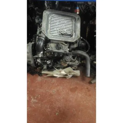 NİSSAN SKYSTAR ÇIKMA ORJİNAL 2003-2008 MODEL YD25 KOMPLE MOTOR