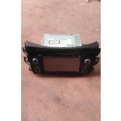 Nissan Navara Euro 6 YS23 2018-2023 Model Çıkma Orjinal Cd  Çalar