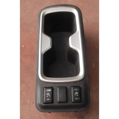 Nissan Navara Euro 6 YS23 2018-2023 Model Çıkma Orjinal Konsol Orta Parça