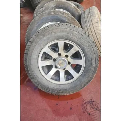 Nissan Skystar 1998-2003 model Çıkma Orjinal Alüminyum kant