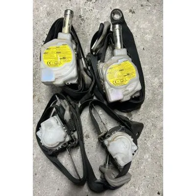 Toyota Hilux 2021-2025 Model 2GD Çıkma Orjinal Emniyet Kemeri